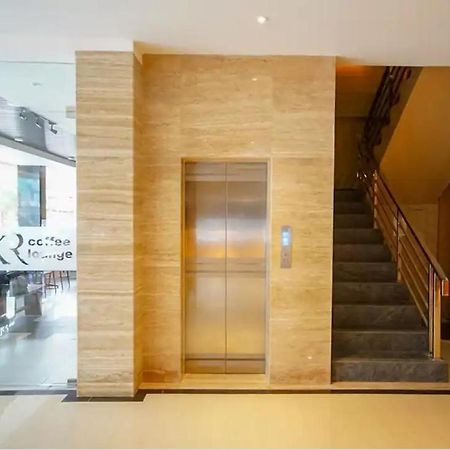 Twospaces Living At Kr Hotel Palembang Exteriér fotografie